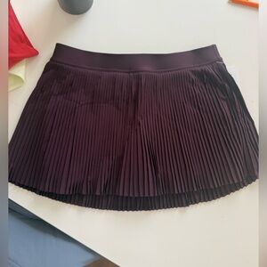 Lululemon Athletica pleated tennis skirt